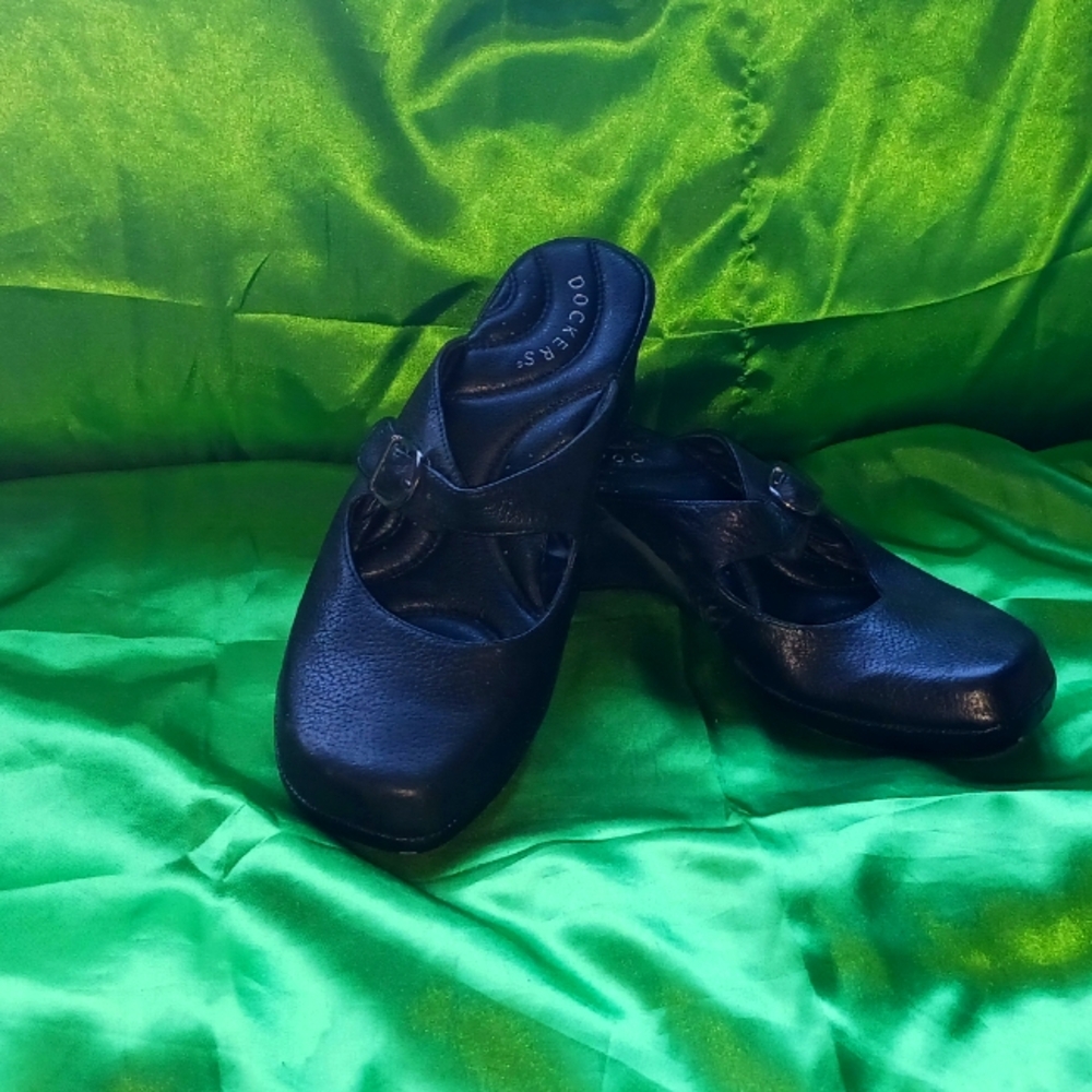 Black Dockers Heels Size 9 1/2